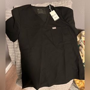 Figs women Black Catarina Medium top NWT
